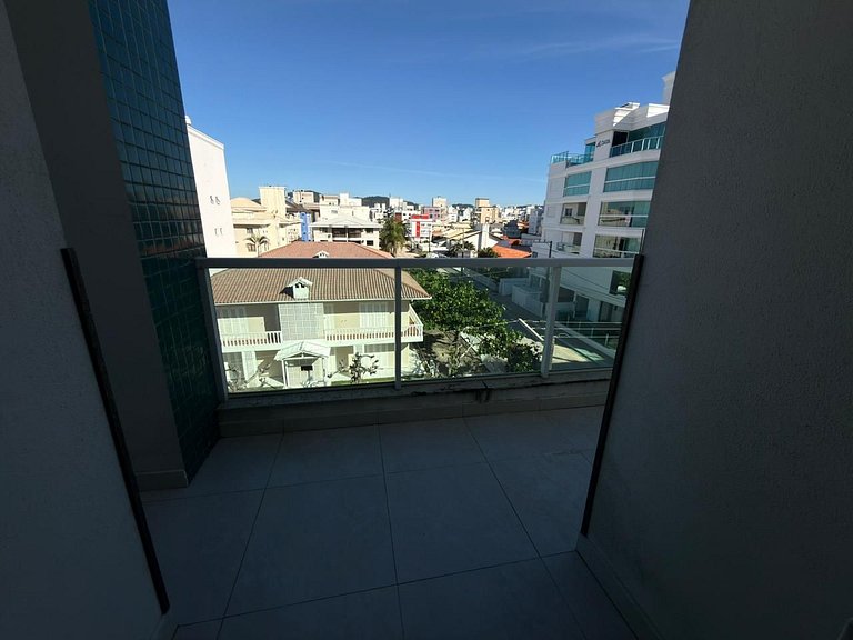 Cód 62- Cobertura com ampla vista para o mar.