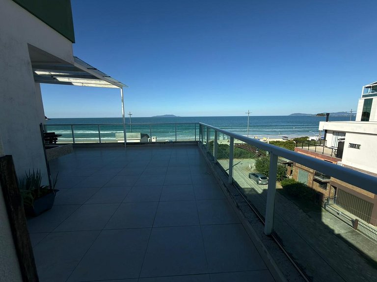 Cód 62- Cobertura com ampla vista para o mar.
