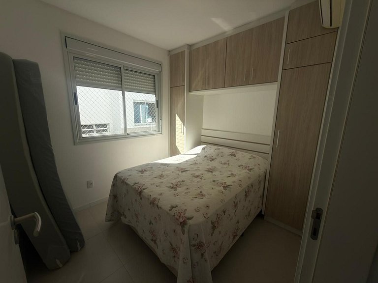 cód 89 - Cobertura a poucos passos da praia