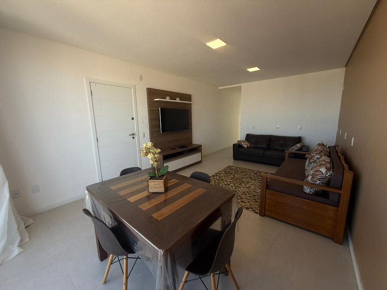 cód 89 - Cobertura a poucos passos da praia