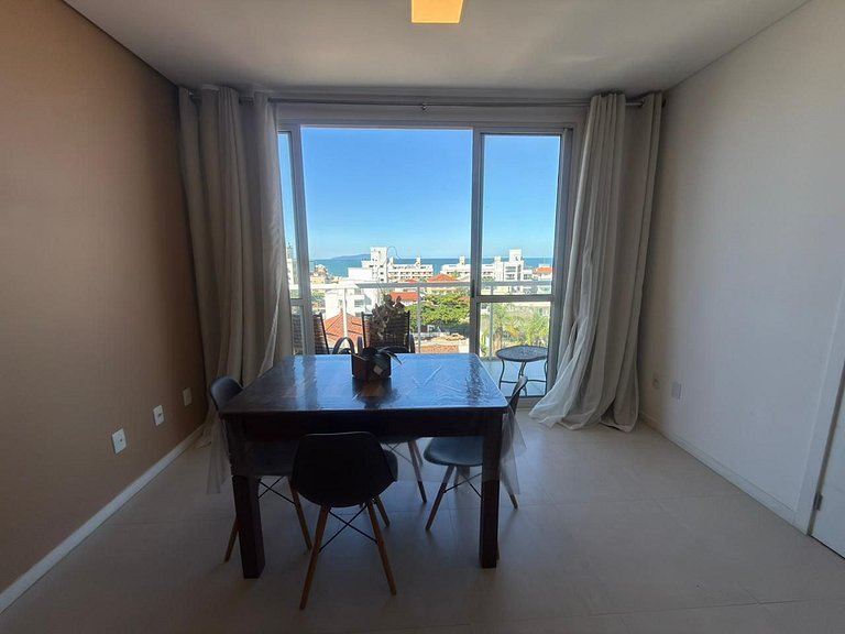 cód 89 - Cobertura a poucos passos da praia