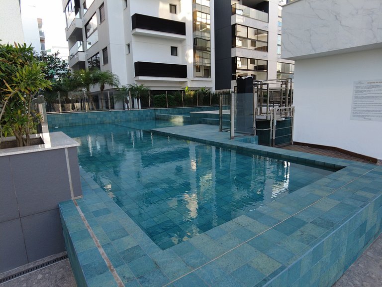 Cód 98 - Belissímo apartamento á 280m do mar