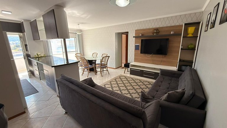 Cód 77 - Apto com 3 dorm e vista mar no Corsário