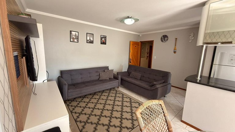 Cód 77 - Apto com 3 dorm e vista mar no Corsário