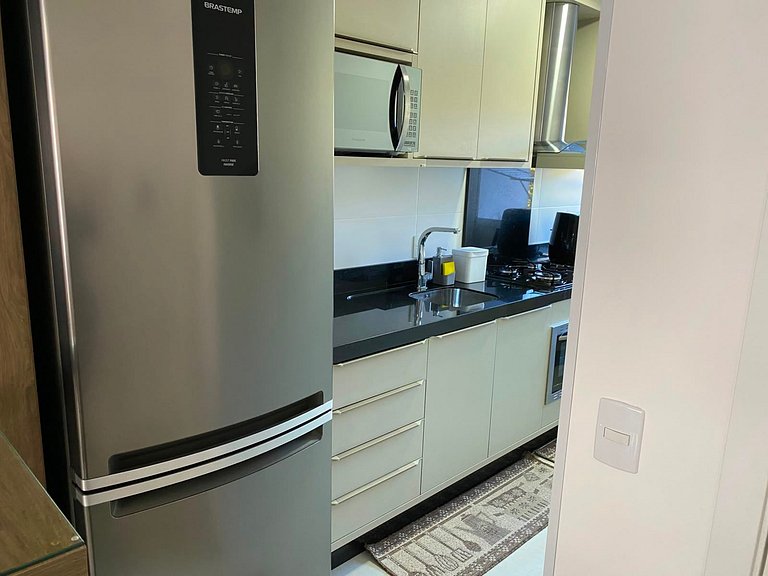 Cód 93 - Apartamento aconchegante a poucos passos do mar