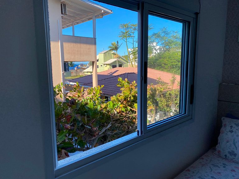 Cód 93 - Apartamento aconchegante próximo ao mar.