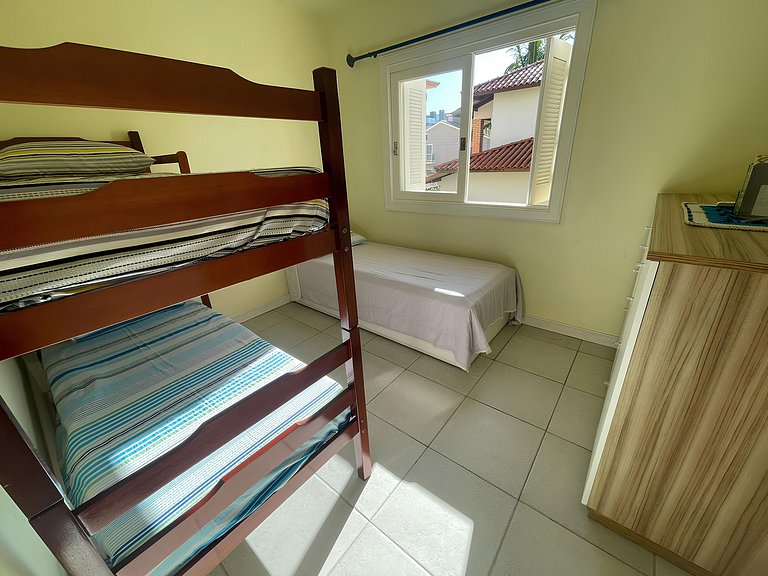 Cód 5 - Casa a poucos passos da praia de Palmas