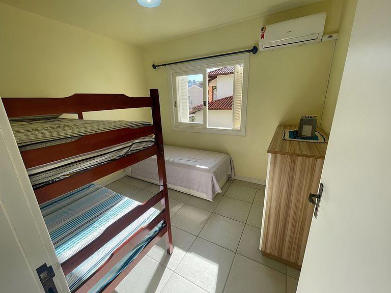Cód 5 - Casa a poucos passos da praia de Palmas
