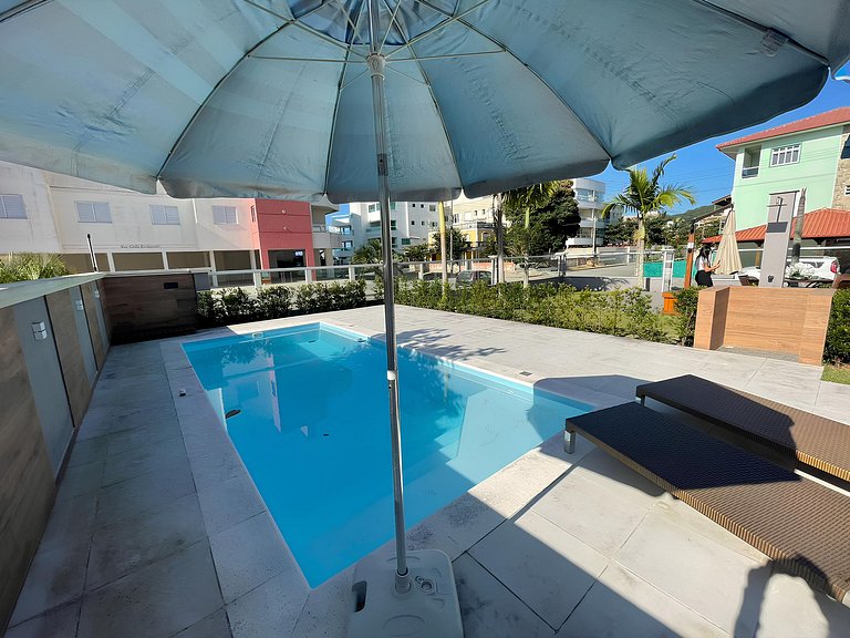 Cód 6 - Casa Sofisticada à 50 m do mar