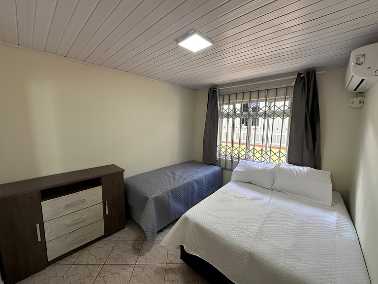 Cód 8 - Casa à 50m do mar na zona sul de Palmas