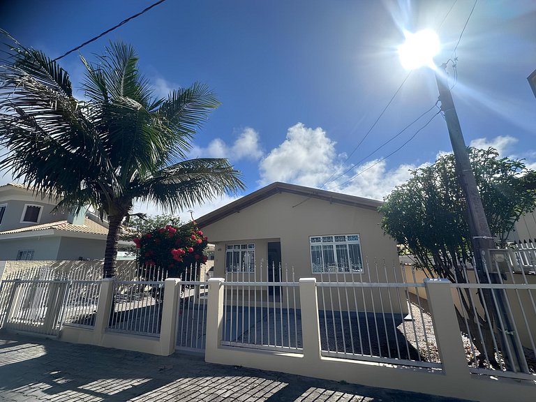 Cód 8 - Casa à 50m do mar na zona sul de Palmas