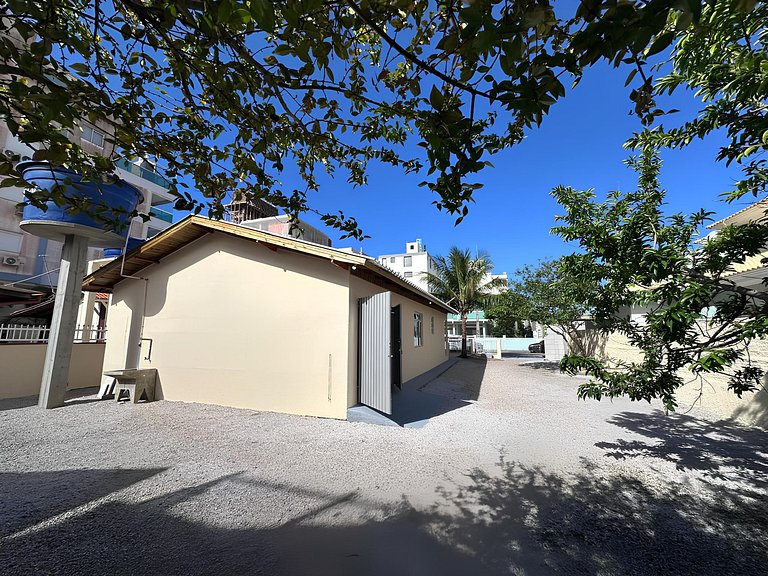 Cód 8 - Casa à 50m do mar na zona sul de Palmas