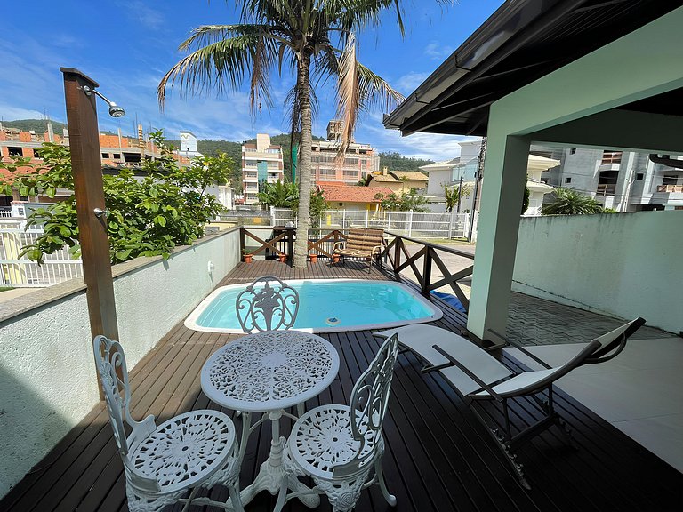 Cód 9 - Casa aconchegante á 300m do mar