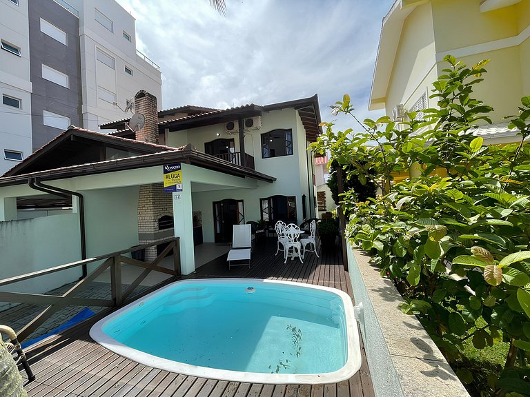 Cód 9 - Casa aconchegante á 300m do mar