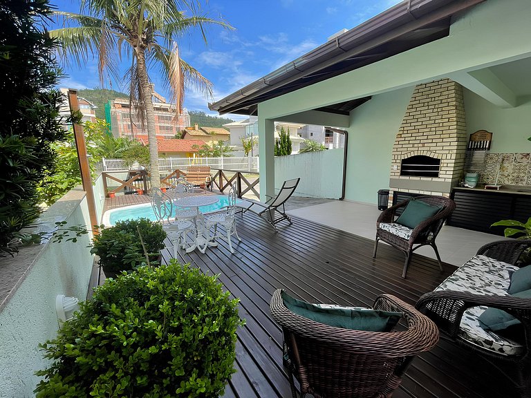Cód 9 - Casa aconchegante á 300m do mar