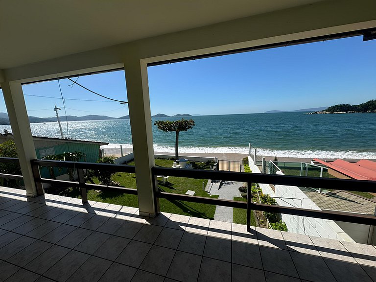 Cód 10 - Casa beira mar na Praia dos Magalhães