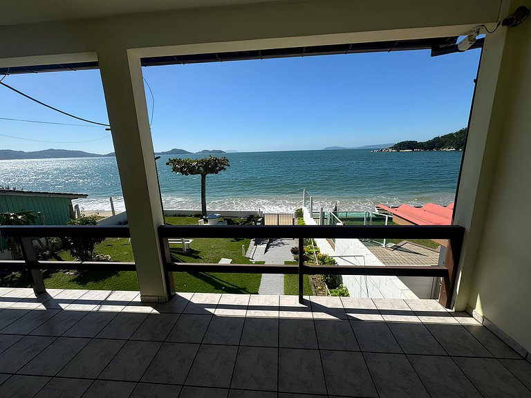 Cód 10 - Casa beira mar na Praia dos Magalhães