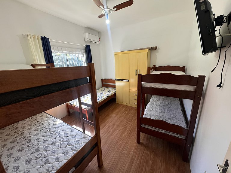 Cód 10 - Casa beira mar na Praia dos Magalhães