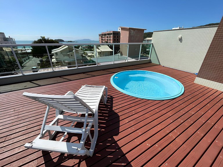 cód 18 - Cobertura com piscina á 100m do mar