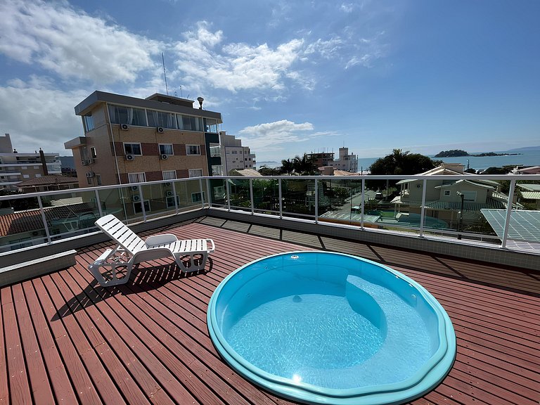 cód 18 - Cobertura com piscina á 100m do mar