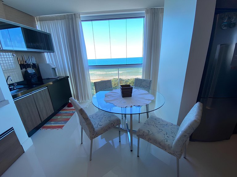 cód 20 - Apartamento frente mar com vista