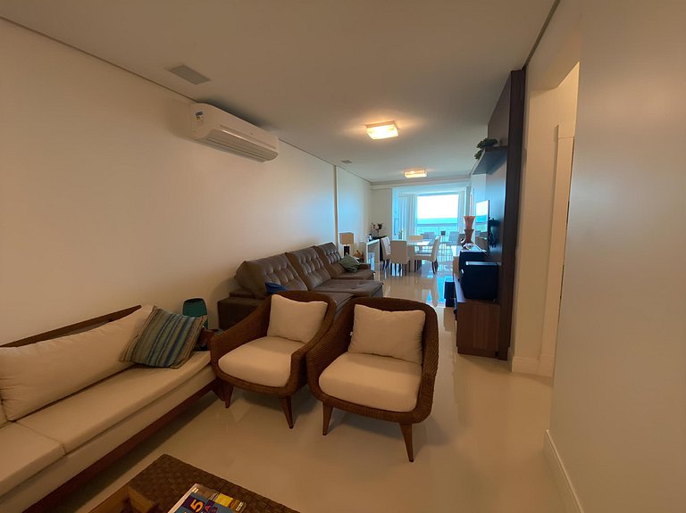 cód 20 - Apartamento frente mar com vista