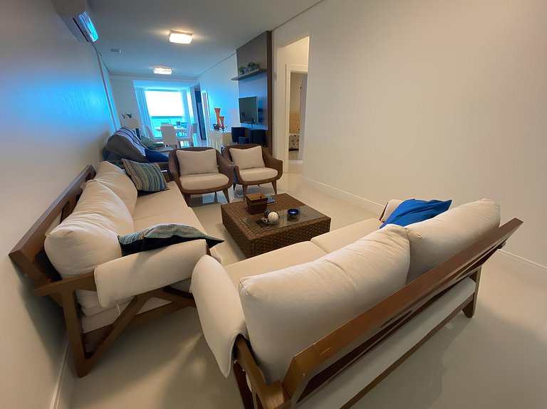 cód 20 - Apartamento frente mar com vista