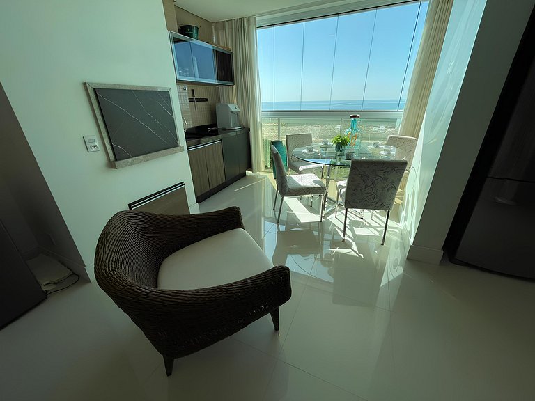 cód 20 - Apartamento frente mar com vista