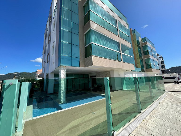 Cód 21 - Apartamento com vista frente mar
