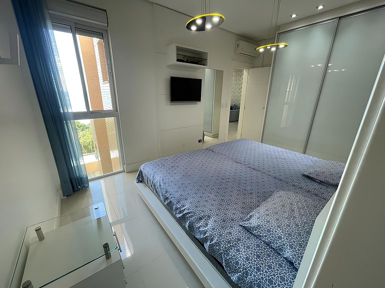 Cód 21 - Apartamento com vista frente mar