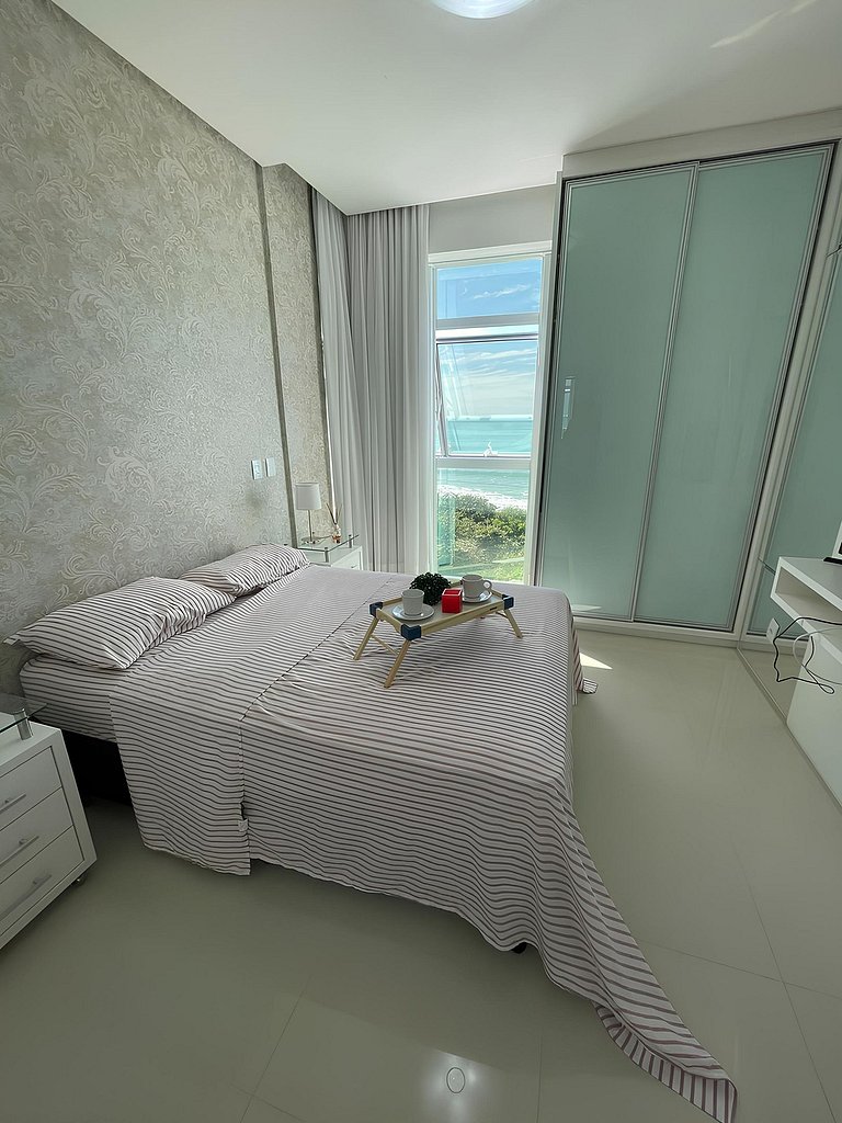 Cód 21 - Apartamento com vista frente mar