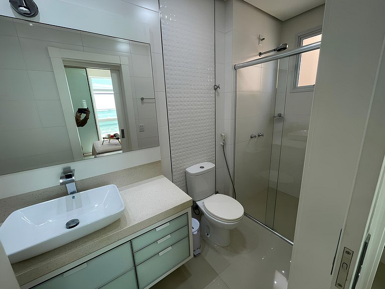 Cód 21 - Apartamento com vista frente mar