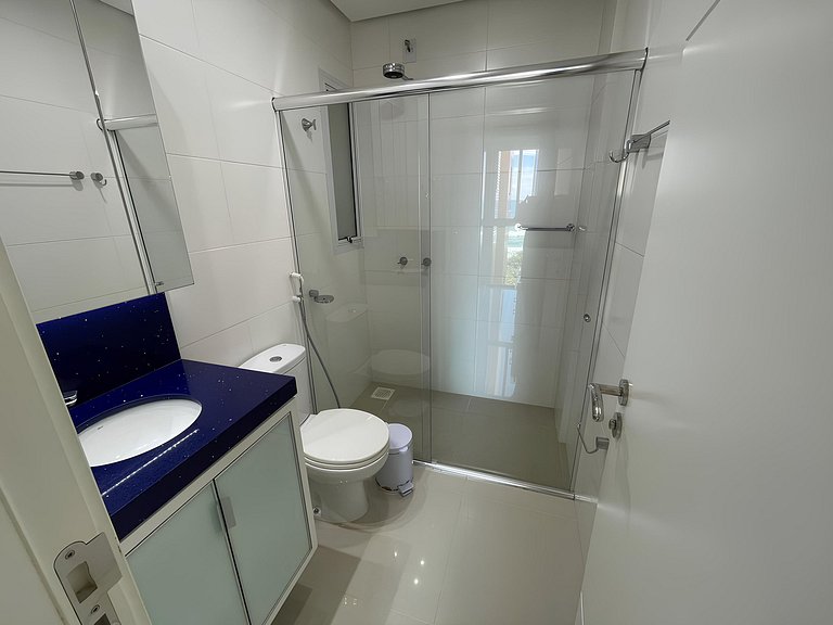 Cód 21 - Apartamento com vista frente mar