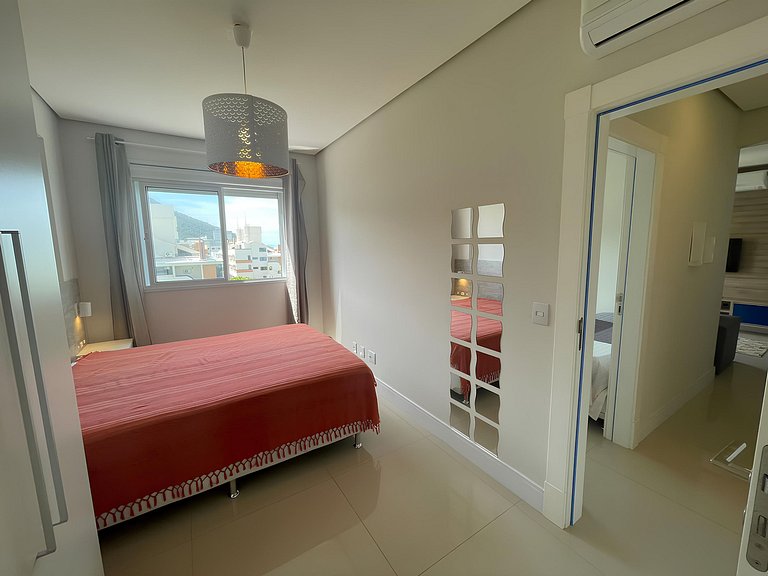 cód 22 - Apartamento frente mar deslumbrante