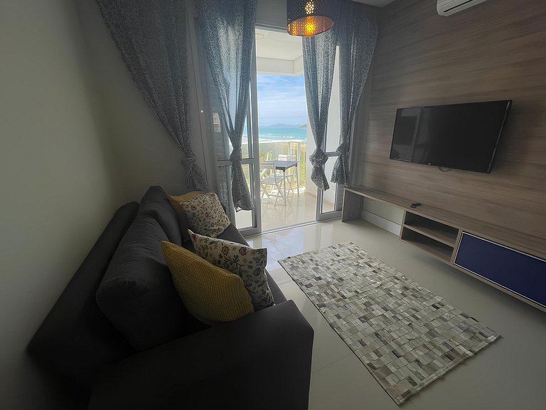 cód 22 - Apartamento frente mar deslumbrante