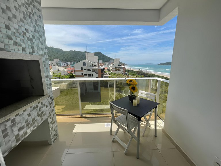 cód 22 - Apartamento frente mar deslumbrante