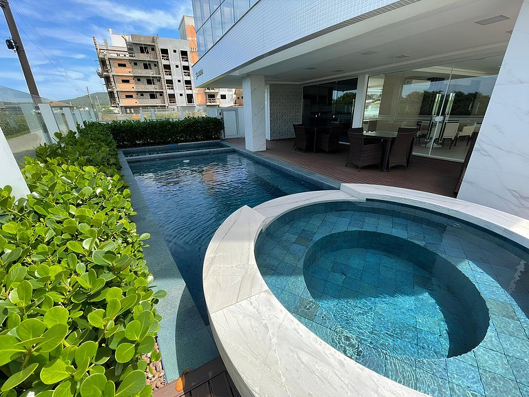 Cód 23 - Apartamento com vista para o mar