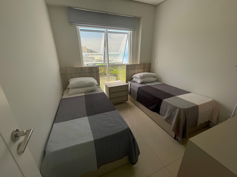 Cód 23 - Apartamento com vista para o mar