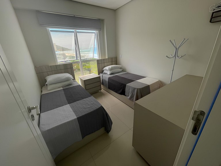 Cód 23 - Apartamento com vista para o mar