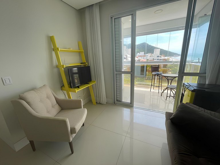 Cód 23 - Apartamento com vista para o mar