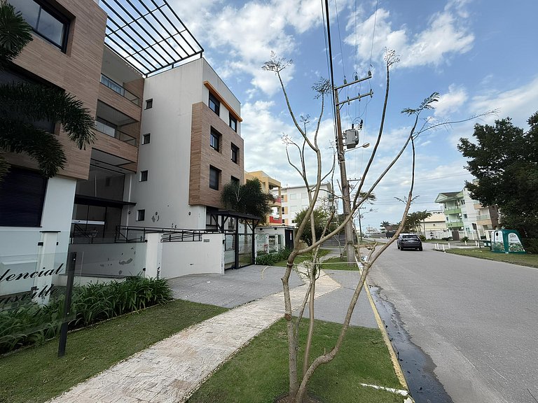 Cód 27 - Apartamento térreo com jacuzzi e área gourmet na Pr