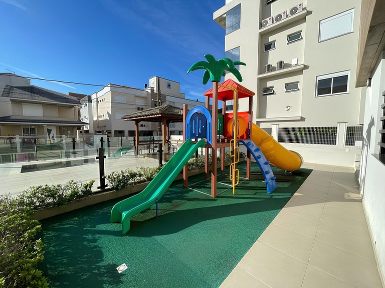 Cód 27 - Apartamento térreo com jacuzzi e área gourmet na Pr