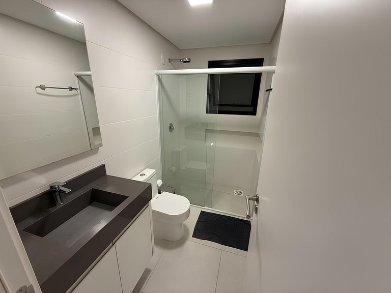 Cód 27 - Apartamento térreo com jacuzzi e área gourmet na Pr