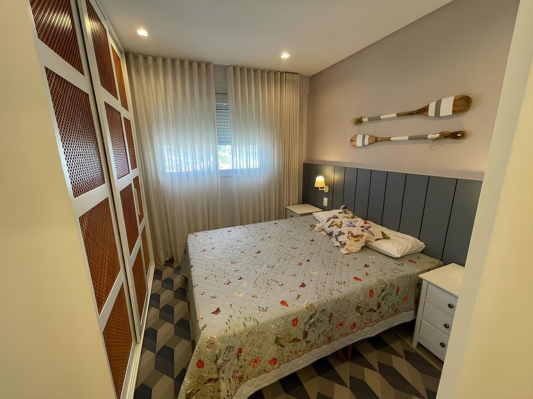 cód 32 - Apartamento á 100 m do mar com vista