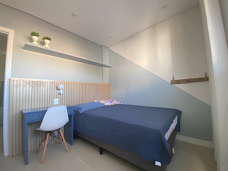 cód 32 - Apartamento á 100 m do mar com vista