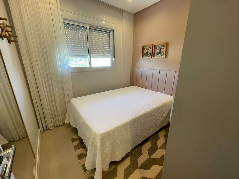 cód 32 - Apartamento á 100 m do mar com vista