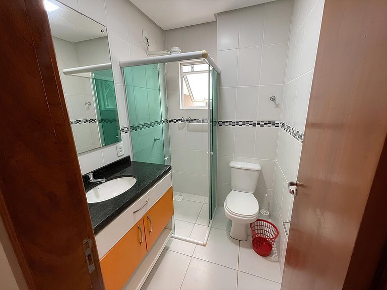 Cód 33 - Apartamento a 80 metros do Mar