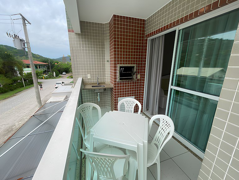 Cód 35 - Apartamento a 80 metros do Mar
