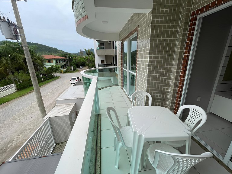 Cód 36 - Apartamento a 80 metros do Mar
