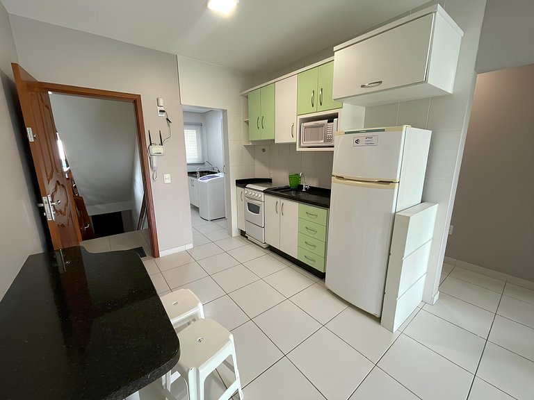 Cód 37 - Apartamento a 80 metros do Mar